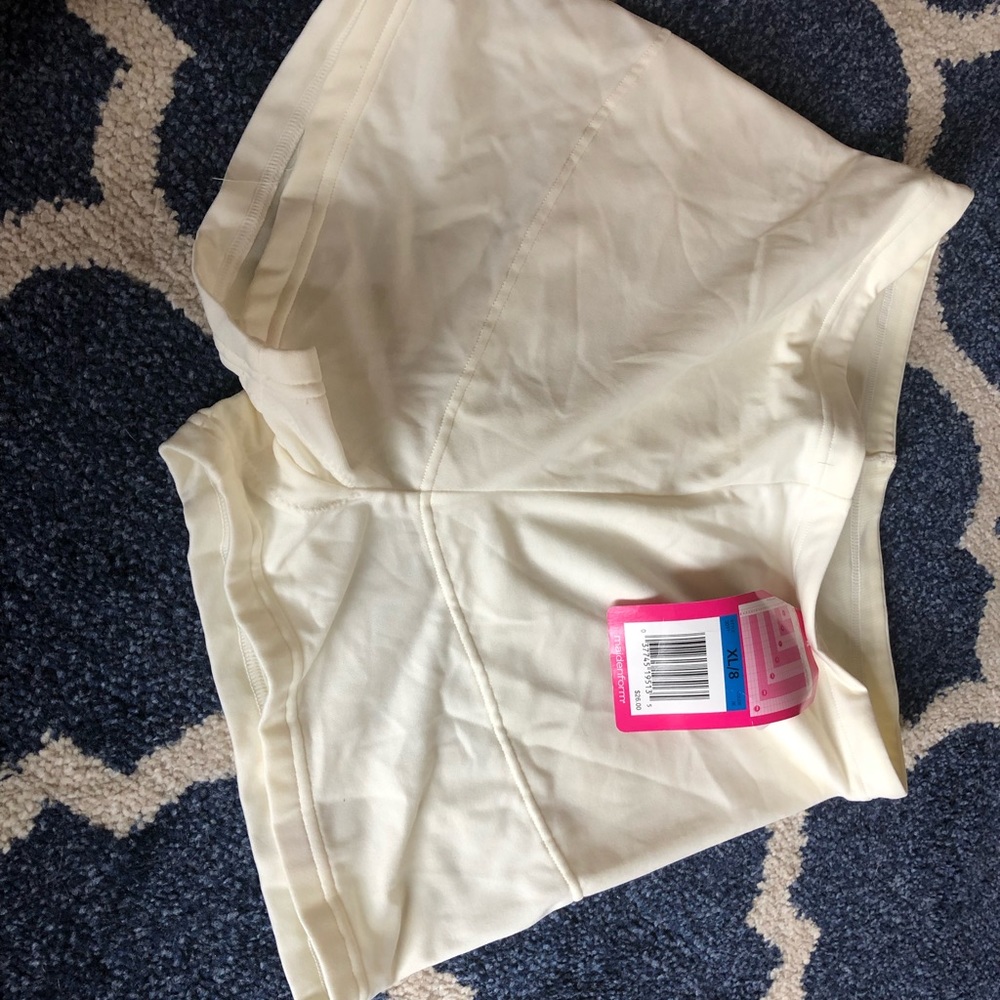 Flexes boy shorts. XL
